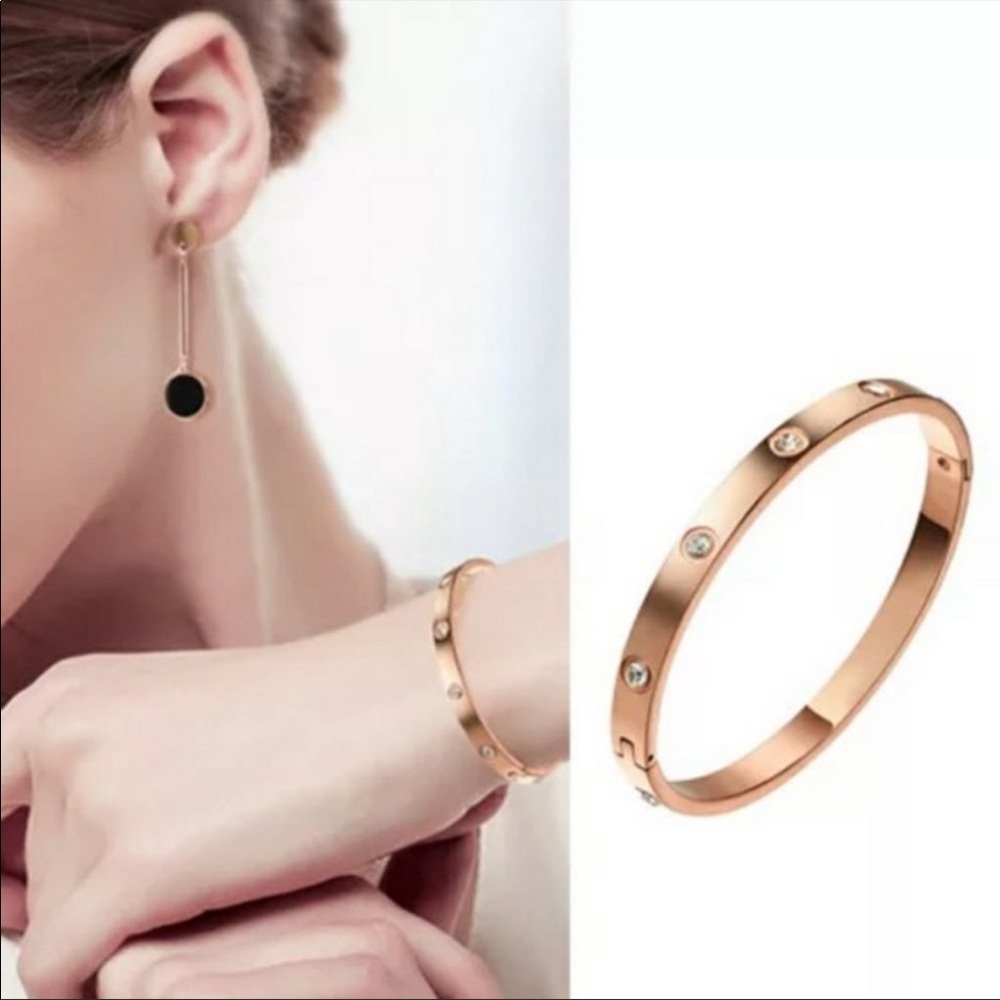 NEW 18K ROSE GOLD ROUND DIAMOND BANGLE BRACELET - Picture 2 of 6